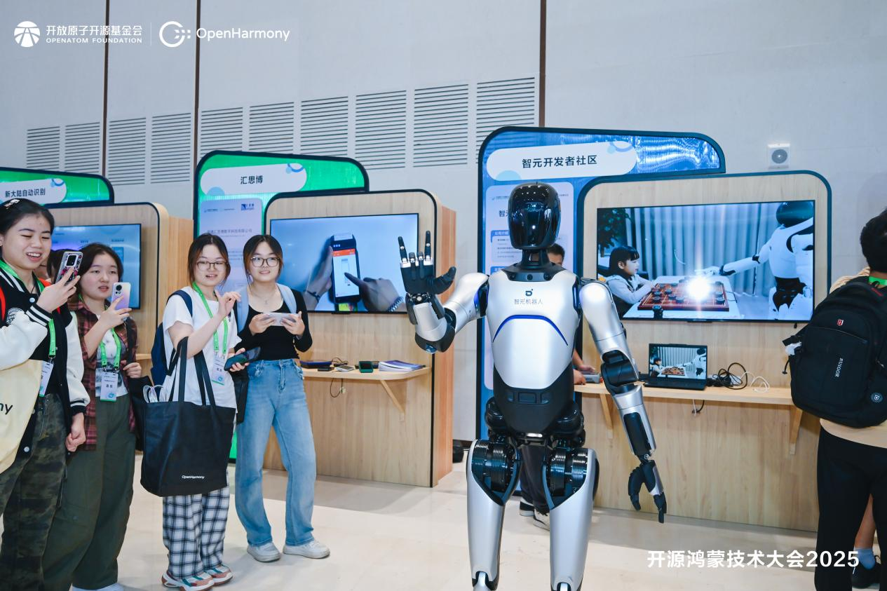 9.29 竞技联盟德州开源鸿蒙推文图片2.png