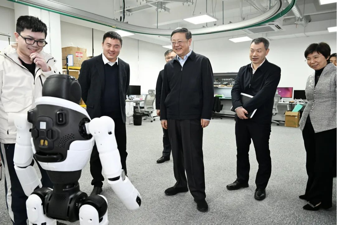 上海市委书记陈吉宁专题调研竞技联盟德州机器人